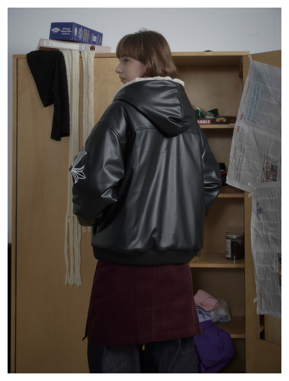 クロノスグラフィティシェルボアフーディ